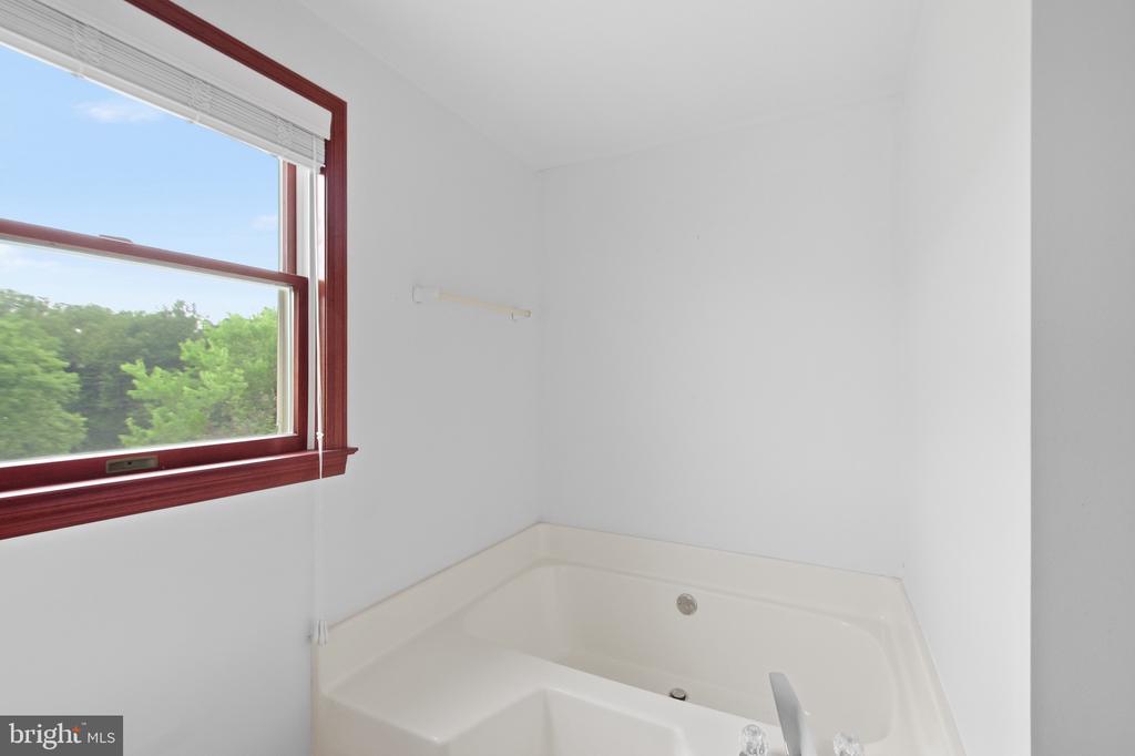 4407 INDIAN RUN RD, AMISSVILLE, Virginia 20106, 3 Bedrooms Bedrooms, ,2 BathroomsBathrooms,Residential,4407 INDIAN RUN RD,VACU2014244 MLS # VACU2014244 4407 INDIAN RUN RD, AMISSVILLE, Virginia 20106, 3 Bedrooms Bedrooms, ,2 BathroomsBathrooms,Residential,4407 INDIAN RUN RD,VACU2014244 MLS # VACU2014244