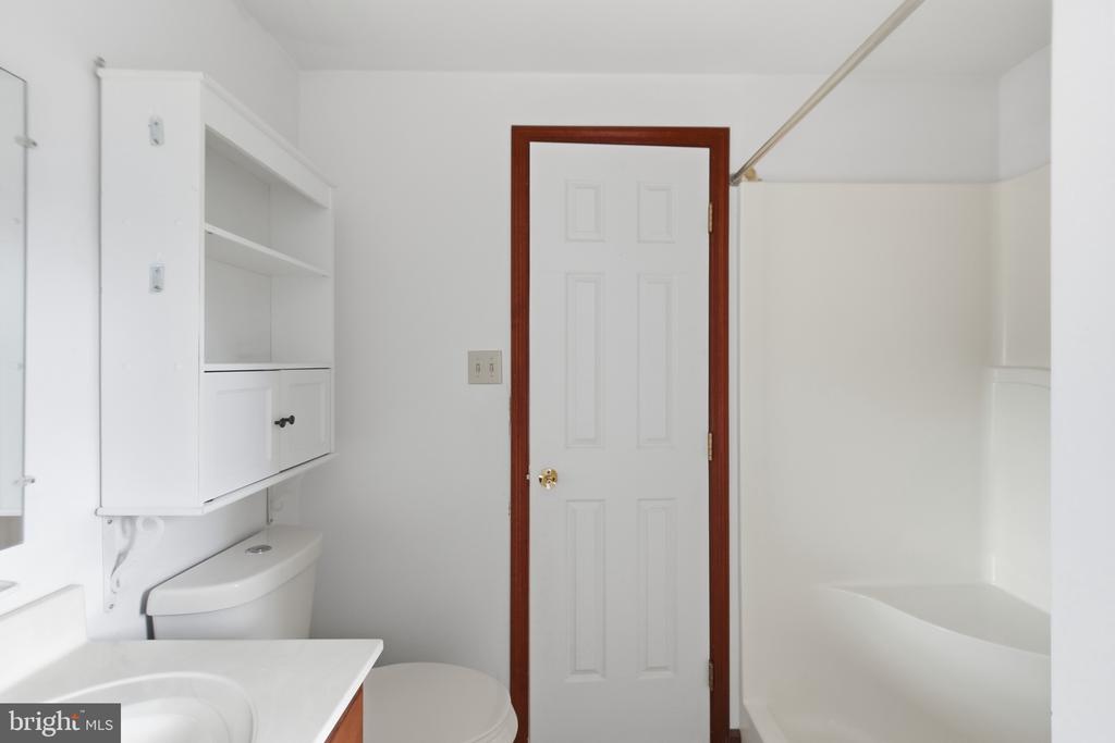 4407 INDIAN RUN RD, AMISSVILLE, Virginia 20106, 3 Bedrooms Bedrooms, ,2 BathroomsBathrooms,Residential,4407 INDIAN RUN RD,VACU2014244 MLS # VACU2014244 4407 INDIAN RUN RD, AMISSVILLE, Virginia 20106, 3 Bedrooms Bedrooms, ,2 BathroomsBathrooms,Residential,4407 INDIAN RUN RD,VACU2014244 MLS # VACU2014244