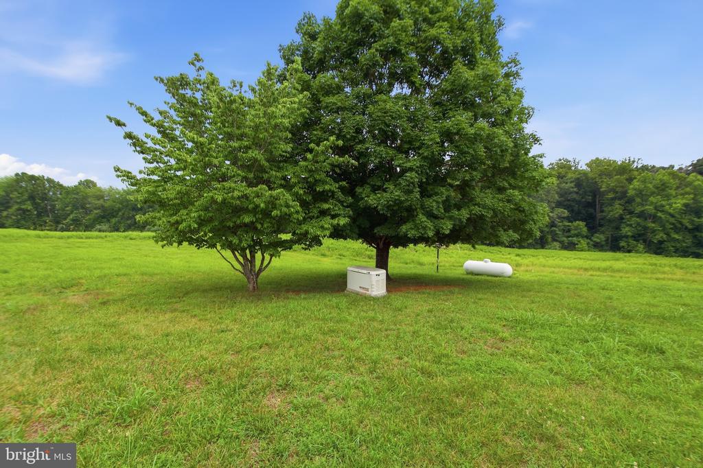4407 INDIAN RUN RD, AMISSVILLE, Virginia 20106, 3 Bedrooms Bedrooms, ,2 BathroomsBathrooms,Residential,4407 INDIAN RUN RD,VACU2014244 MLS # VACU2014244 4407 INDIAN RUN RD, AMISSVILLE, Virginia 20106, 3 Bedrooms Bedrooms, ,2 BathroomsBathrooms,Residential,4407 INDIAN RUN RD,VACU2014244 MLS # VACU2014244