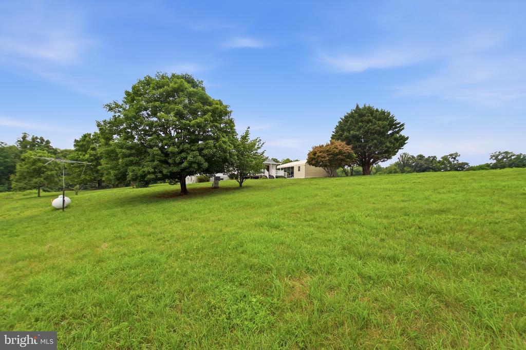 4407 INDIAN RUN RD, AMISSVILLE, Virginia 20106, 3 Bedrooms Bedrooms, ,2 BathroomsBathrooms,Residential,4407 INDIAN RUN RD,VACU2014244 MLS # VACU2014244 4407 INDIAN RUN RD, AMISSVILLE, Virginia 20106, 3 Bedrooms Bedrooms, ,2 BathroomsBathrooms,Residential,4407 INDIAN RUN RD,VACU2014244 MLS # VACU2014244