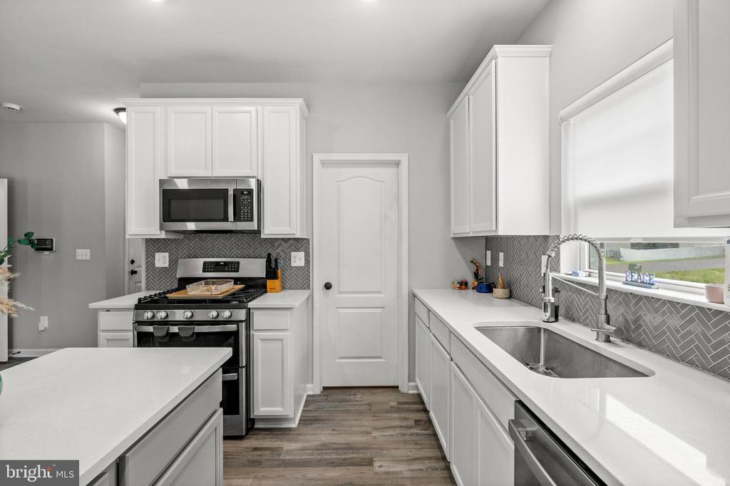 9304 CEDAR FOREST DR, FREDERICKSBURG, Virginia 22408, 4 Bedrooms Bedrooms, ,3 BathroomsBathrooms,Residential,9304 CEDAR FOREST DR,VASP2043624 MLS # VASP2043624 9304 CEDAR FOREST DR, FREDERICKSBURG, Virginia 22408, 4 Bedrooms Bedrooms, ,3 BathroomsBathrooms,Residential,9304 CEDAR FOREST DR,VASP2043624 MLS # VASP2043624