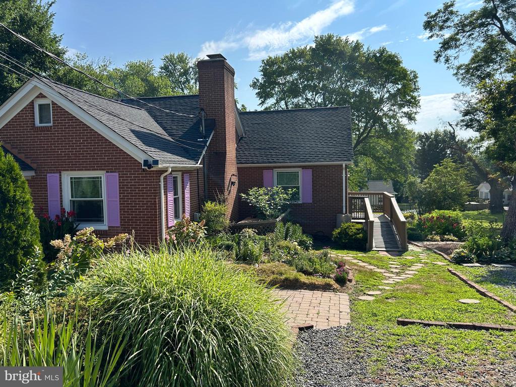 404 CHURCH ST, GORDONSVILLE, Virginia 22942, 6 Bedrooms Bedrooms, ,5 BathroomsBathrooms,Residential,404 CHURCH ST,VAOR2014686 MLS # VAOR2014686 404 CHURCH ST, GORDONSVILLE, Virginia 22942, 6 Bedrooms Bedrooms, ,5 BathroomsBathrooms,Residential,404 CHURCH ST,VAOR2014686 MLS # VAOR2014686
