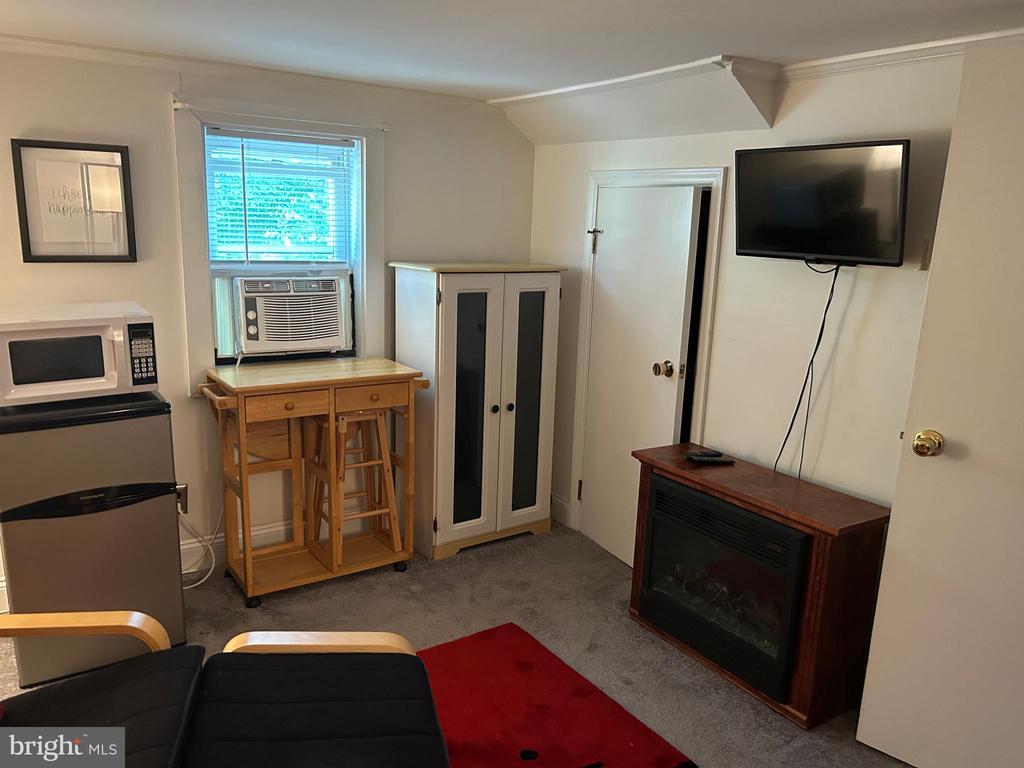 404 CHURCH ST, GORDONSVILLE, Virginia 22942, 6 Bedrooms Bedrooms, ,5 BathroomsBathrooms,Residential,404 CHURCH ST,VAOR2014686 MLS # VAOR2014686 404 CHURCH ST, GORDONSVILLE, Virginia 22942, 6 Bedrooms Bedrooms, ,5 BathroomsBathrooms,Residential,404 CHURCH ST,VAOR2014686 MLS # VAOR2014686