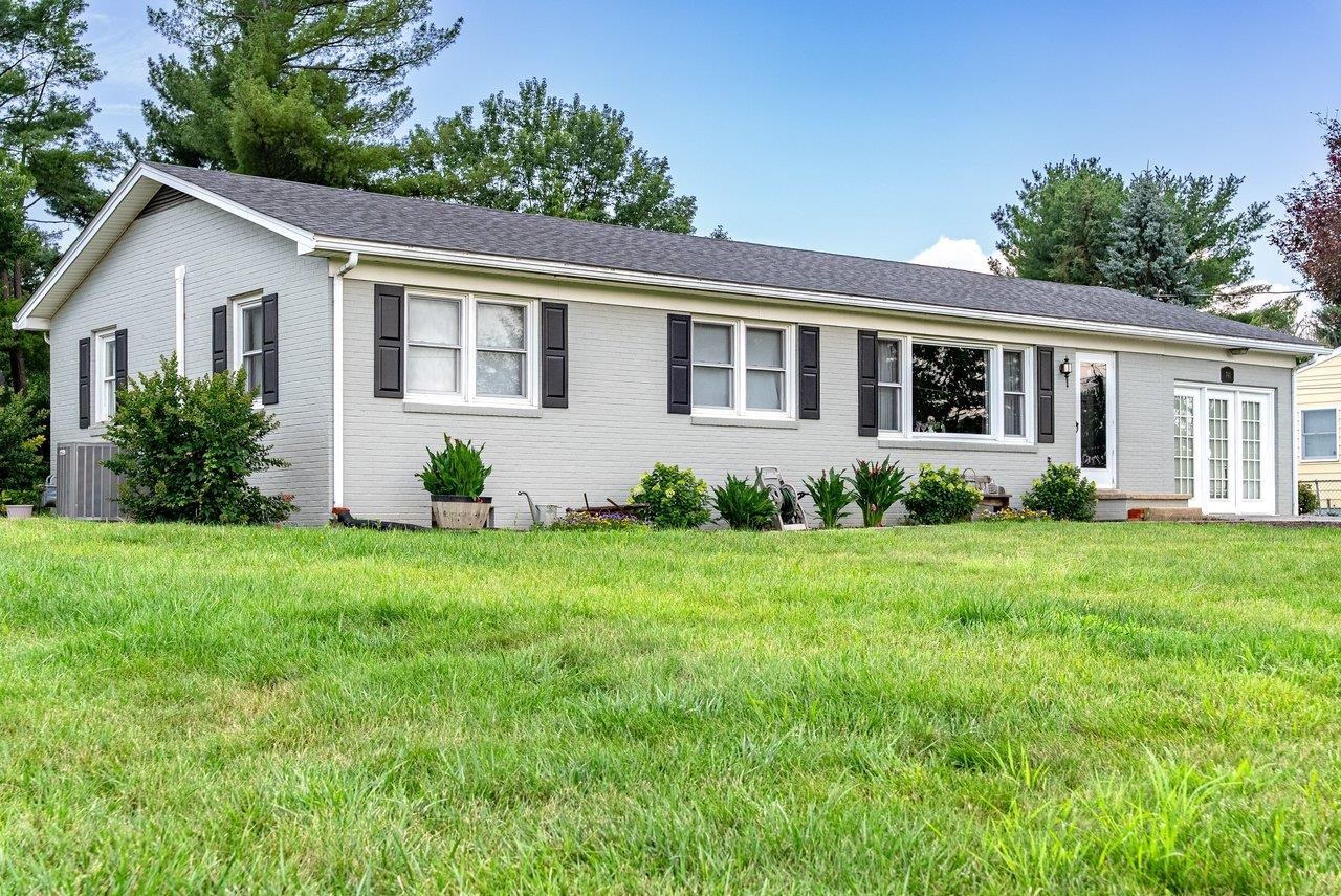 741 BROADVIEW DR, HARRISONBURG, Virginia 22802, 3 Bedrooms Bedrooms, ,1 BathroomBathrooms,Residential,741 BROADVIEW DR,679293 MLS # 679293