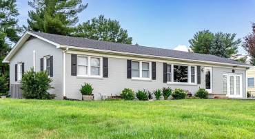 741 BROADVIEW DR, HARRISONBURG, Virginia 22802, 3 Bedrooms Bedrooms, ,1 BathroomBathrooms,Residential,741 BROADVIEW DR,679293 MLS # 679293