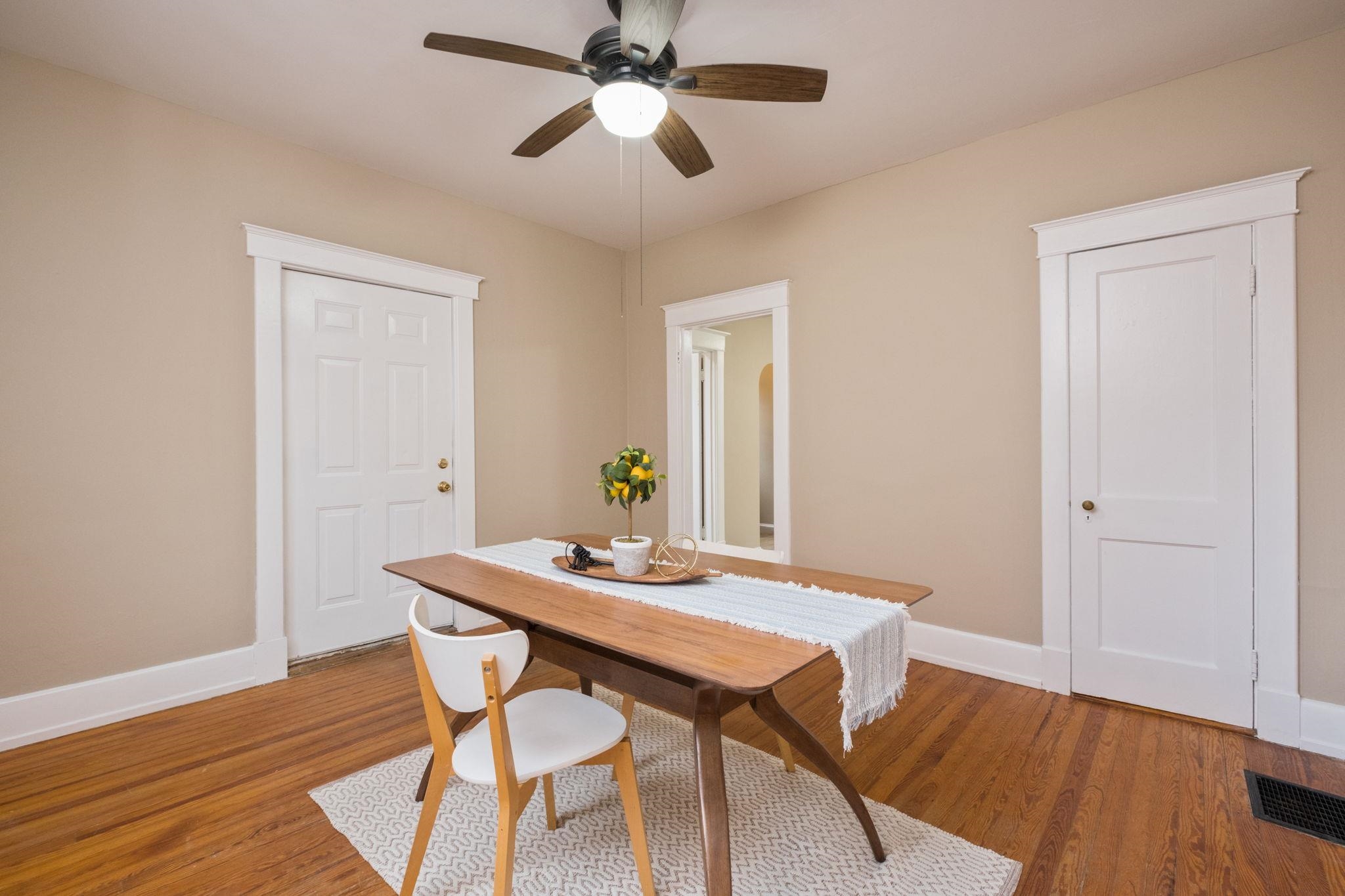 224 FLORENCE AVE, WAYNESBORO, Virginia 22980, 4 Bedrooms Bedrooms, ,2 BathroomsBathrooms,Residential,The Florence Foursquare - Classic Character, Fresh,224 FLORENCE AVE,679307 MLS # 679307 224 FLORENCE AVE, WAYNESBORO, Virginia 22980, 4 Bedrooms Bedrooms, ,2 BathroomsBathrooms,Residential,The Florence Foursquare - Classic Character, Fresh,224 FLORENCE AVE,679307 MLS # 679307