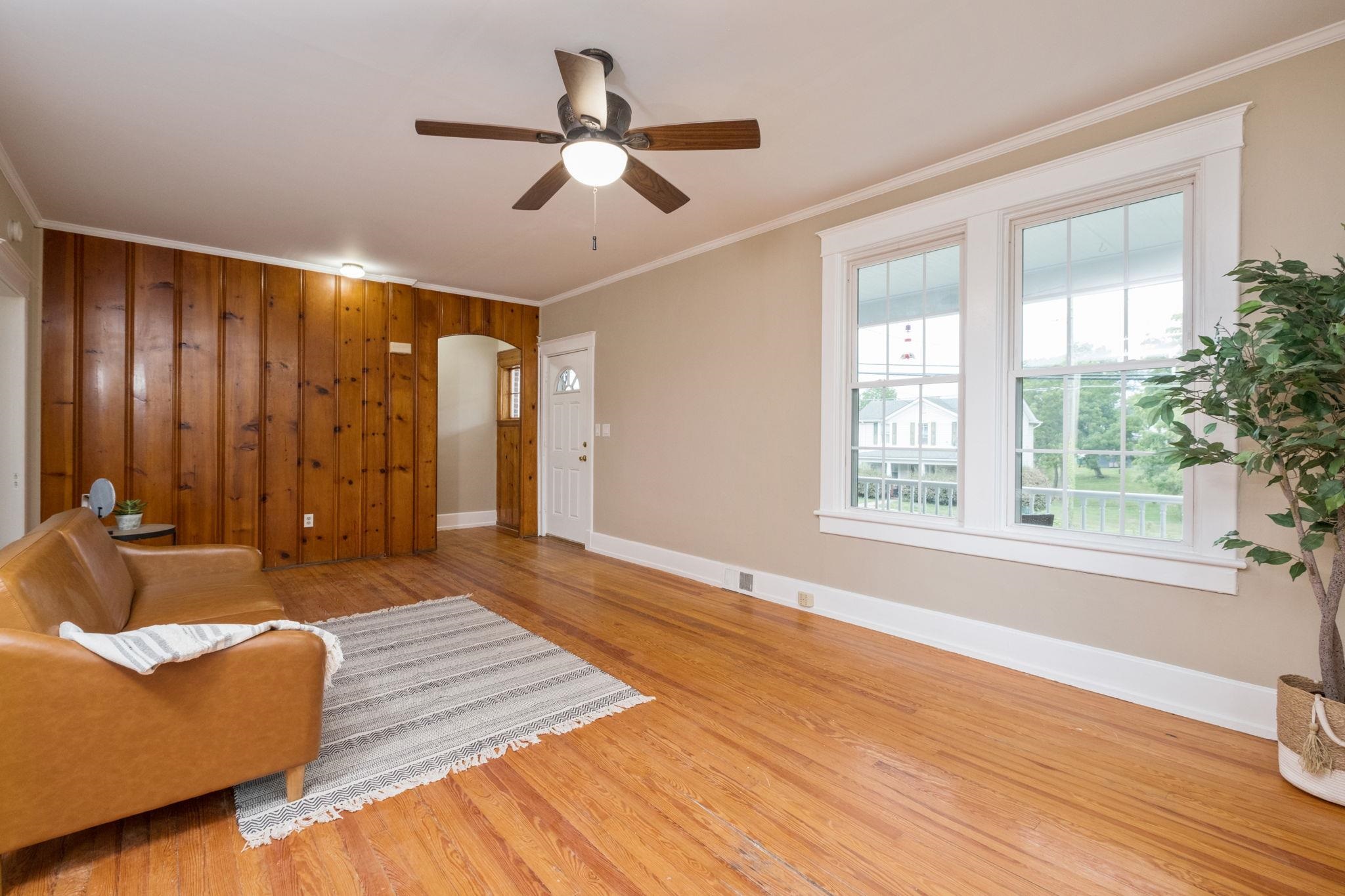 224 FLORENCE AVE, WAYNESBORO, Virginia 22980, 4 Bedrooms Bedrooms, ,2 BathroomsBathrooms,Residential,The Florence Foursquare - Classic Character, Fresh,224 FLORENCE AVE,679307 MLS # 679307 224 FLORENCE AVE, WAYNESBORO, Virginia 22980, 4 Bedrooms Bedrooms, ,2 BathroomsBathrooms,Residential,The Florence Foursquare - Classic Character, Fresh,224 FLORENCE AVE,679307 MLS # 679307