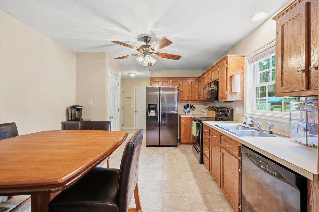 1836 HARVARD RD, WAYNESBORO, Virginia 22980, 3 Bedrooms Bedrooms, ,2 BathroomsBathrooms,Residential,1836 HARVARD RD,679313 MLS # 679313 1836 HARVARD RD, WAYNESBORO, Virginia 22980, 3 Bedrooms Bedrooms, ,2 BathroomsBathrooms,Residential,1836 HARVARD RD,679313 MLS # 679313