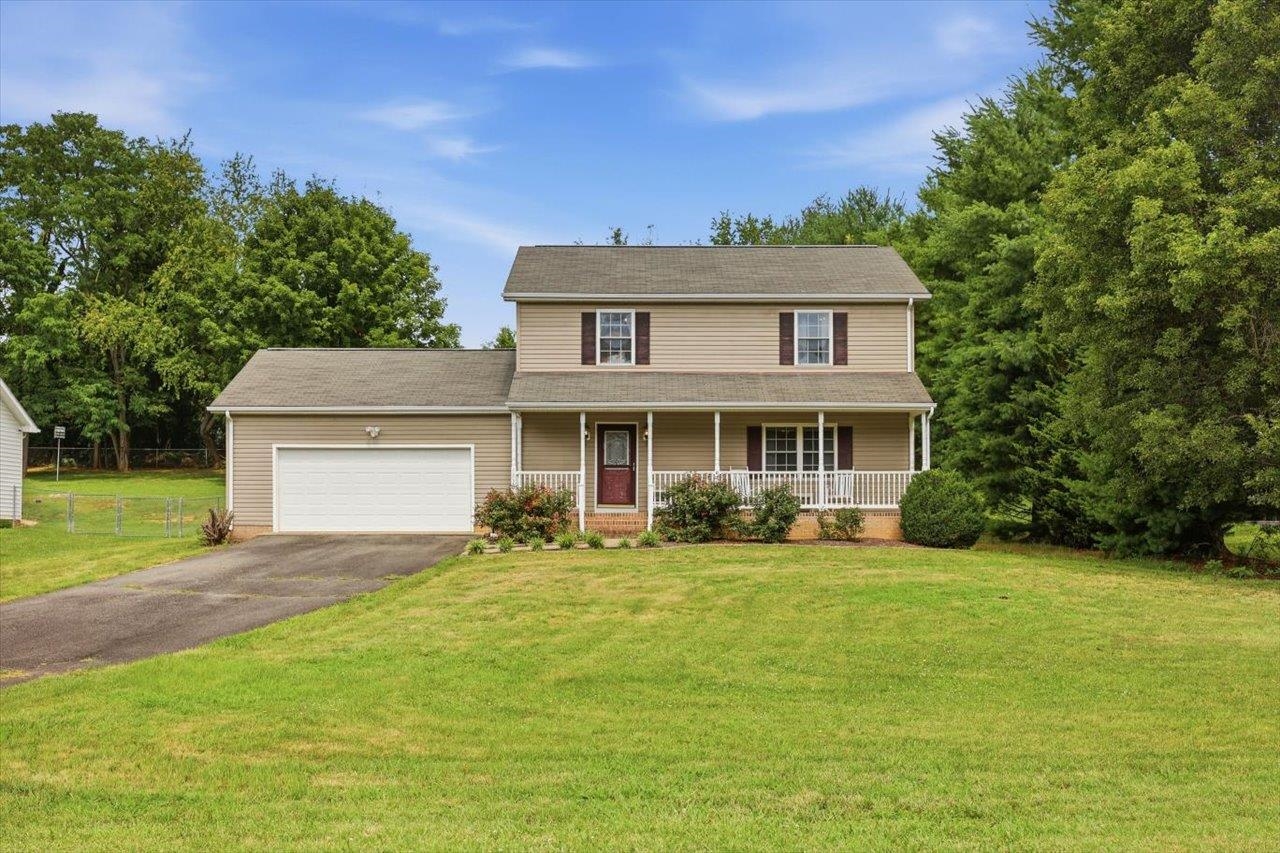 1836 HARVARD RD, WAYNESBORO, Virginia 22980, 3 Bedrooms Bedrooms, ,2 BathroomsBathrooms,Residential,1836 HARVARD RD,679313 MLS # 679313 1836 HARVARD RD, WAYNESBORO, Virginia 22980, 3 Bedrooms Bedrooms, ,2 BathroomsBathrooms,Residential,1836 HARVARD RD,679313 MLS # 679313