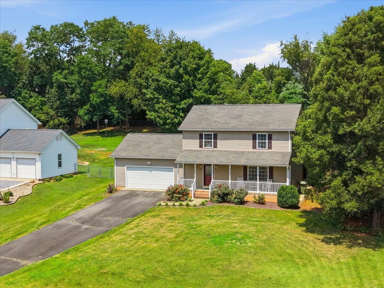 1836 HARVARD RD, WAYNESBORO, Virginia 22980, 3 Bedrooms Bedrooms, ,2 BathroomsBathrooms,Residential,1836 HARVARD RD,679313 MLS # 679313 1836 HARVARD RD, WAYNESBORO, Virginia 22980, 3 Bedrooms Bedrooms, ,2 BathroomsBathrooms,Residential,1836 HARVARD RD,679313 MLS # 679313