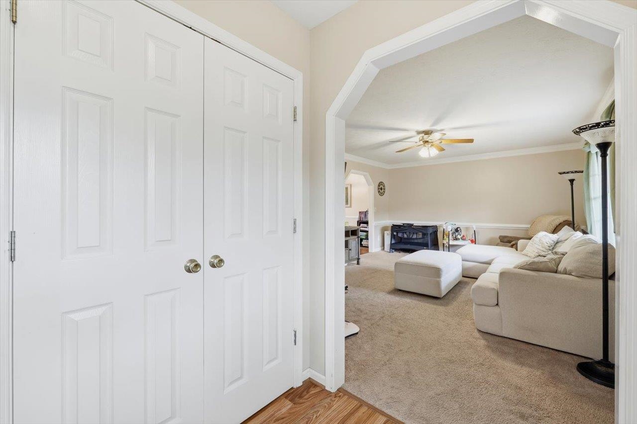 1836 HARVARD RD, WAYNESBORO, Virginia 22980, 3 Bedrooms Bedrooms, ,2 BathroomsBathrooms,Residential,1836 HARVARD RD,679313 MLS # 679313 1836 HARVARD RD, WAYNESBORO, Virginia 22980, 3 Bedrooms Bedrooms, ,2 BathroomsBathrooms,Residential,1836 HARVARD RD,679313 MLS # 679313