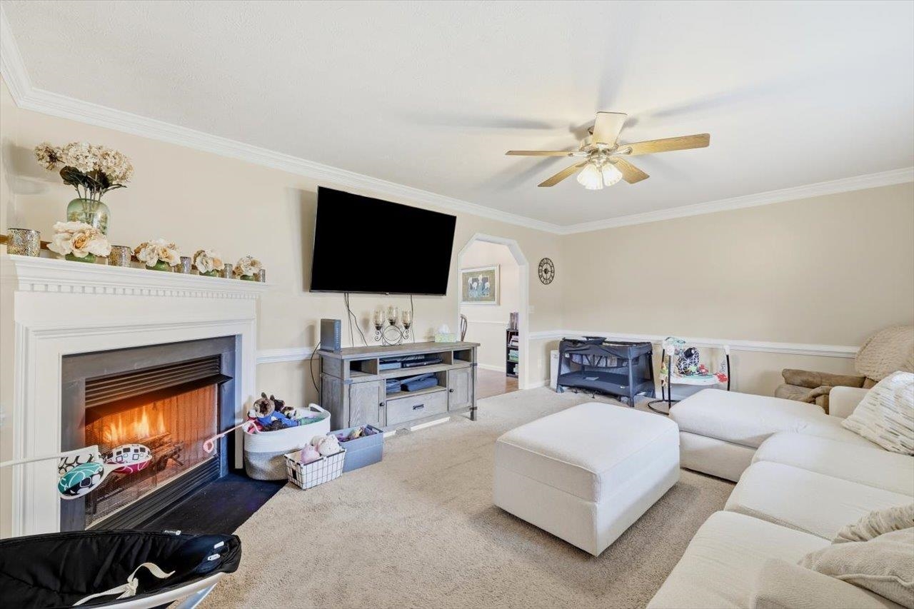 1836 HARVARD RD, WAYNESBORO, Virginia 22980, 3 Bedrooms Bedrooms, ,2 BathroomsBathrooms,Residential,1836 HARVARD RD,679313 MLS # 679313 1836 HARVARD RD, WAYNESBORO, Virginia 22980, 3 Bedrooms Bedrooms, ,2 BathroomsBathrooms,Residential,1836 HARVARD RD,679313 MLS # 679313