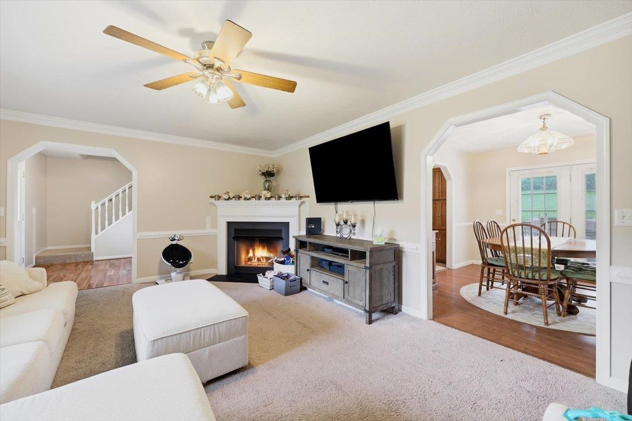 1836 HARVARD RD, WAYNESBORO, Virginia 22980, 3 Bedrooms Bedrooms, ,2 BathroomsBathrooms,Residential,1836 HARVARD RD,679313 MLS # 679313 1836 HARVARD RD, WAYNESBORO, Virginia 22980, 3 Bedrooms Bedrooms, ,2 BathroomsBathrooms,Residential,1836 HARVARD RD,679313 MLS # 679313