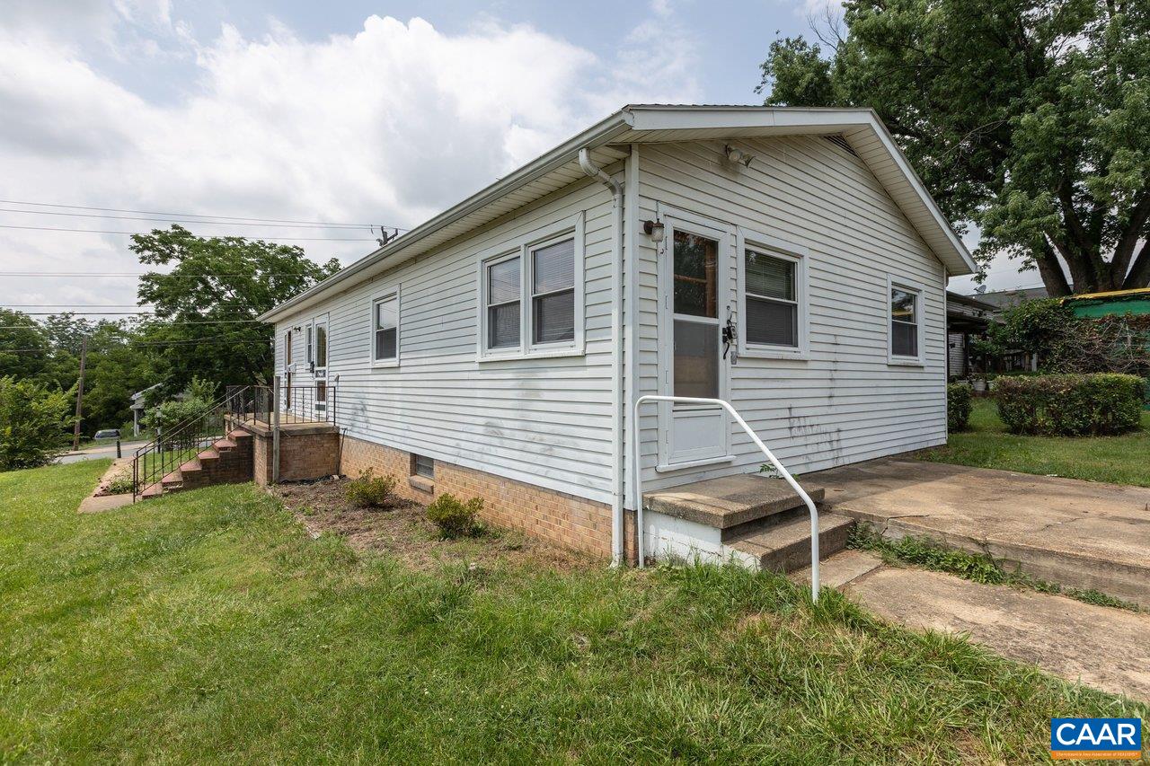 814 VIRGINIA AVE, HARRISONBURG, Virginia 22802, 3 Bedrooms Bedrooms, ,1 BathroomBathrooms,Residential,814 Virginia Ave, Harrisonburg, Va, 22802.,814 VIRGINIA AVE,679316 MLS # 679316 814 VIRGINIA AVE, HARRISONBURG, Virginia 22802, 3 Bedrooms Bedrooms, ,1 BathroomBathrooms,Residential,814 Virginia Ave, Harrisonburg, Va, 22802.,814 VIRGINIA AVE,679316 MLS # 679316