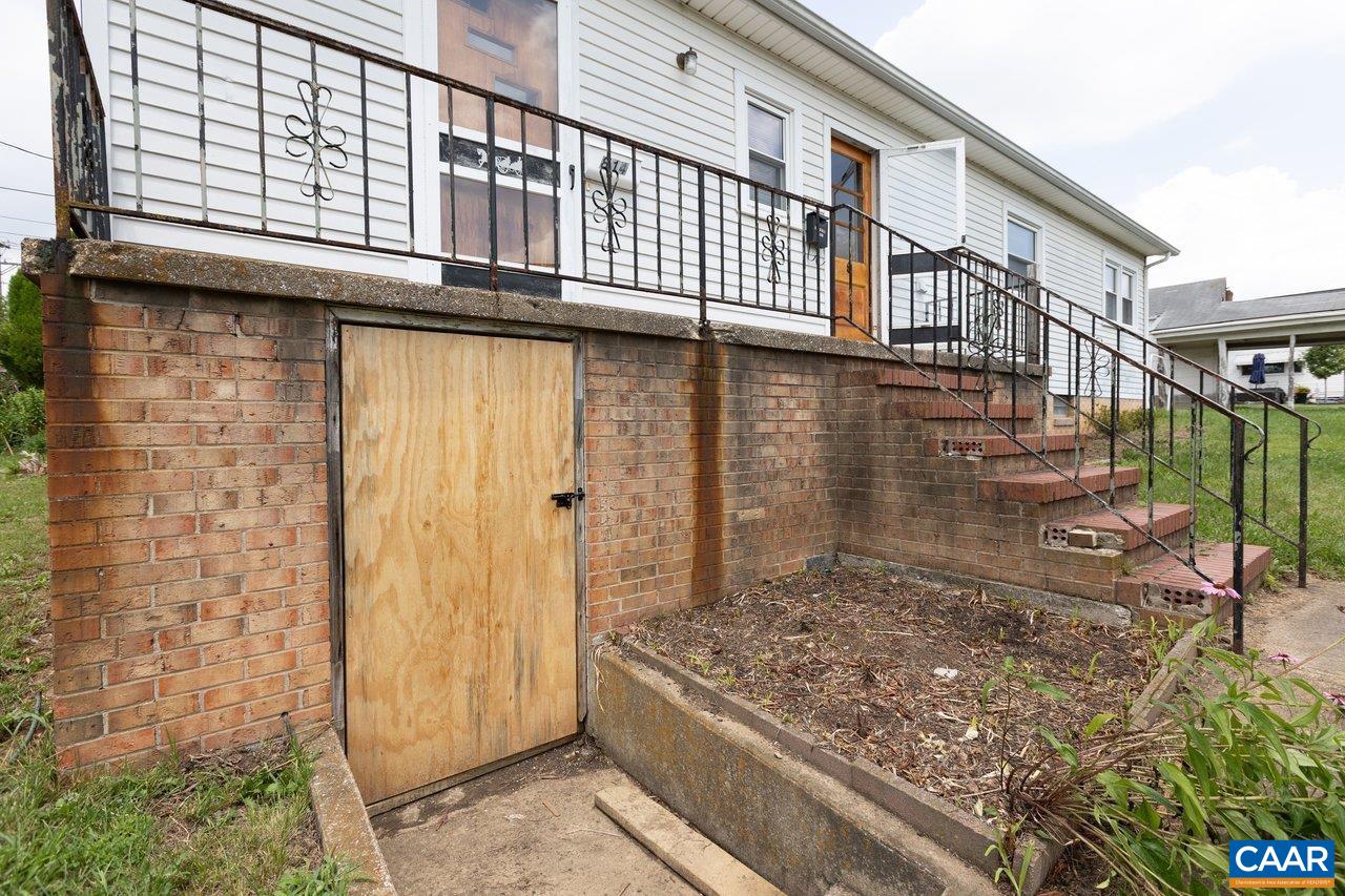 814 VIRGINIA AVE, HARRISONBURG, Virginia 22802, 3 Bedrooms Bedrooms, ,1 BathroomBathrooms,Residential,814 Virginia Ave, Harrisonburg, Va, 22802.,814 VIRGINIA AVE,679316 MLS # 679316 814 VIRGINIA AVE, HARRISONBURG, Virginia 22802, 3 Bedrooms Bedrooms, ,1 BathroomBathrooms,Residential,814 Virginia Ave, Harrisonburg, Va, 22802.,814 VIRGINIA AVE,679316 MLS # 679316