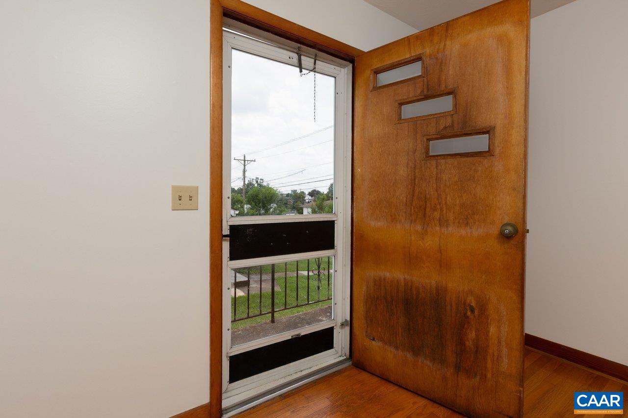 814 VIRGINIA AVE, HARRISONBURG, Virginia 22802, 3 Bedrooms Bedrooms, ,1 BathroomBathrooms,Residential,814 Virginia Ave, Harrisonburg, Va, 22802.,814 VIRGINIA AVE,679316 MLS # 679316 814 VIRGINIA AVE, HARRISONBURG, Virginia 22802, 3 Bedrooms Bedrooms, ,1 BathroomBathrooms,Residential,814 Virginia Ave, Harrisonburg, Va, 22802.,814 VIRGINIA AVE,679316 MLS # 679316