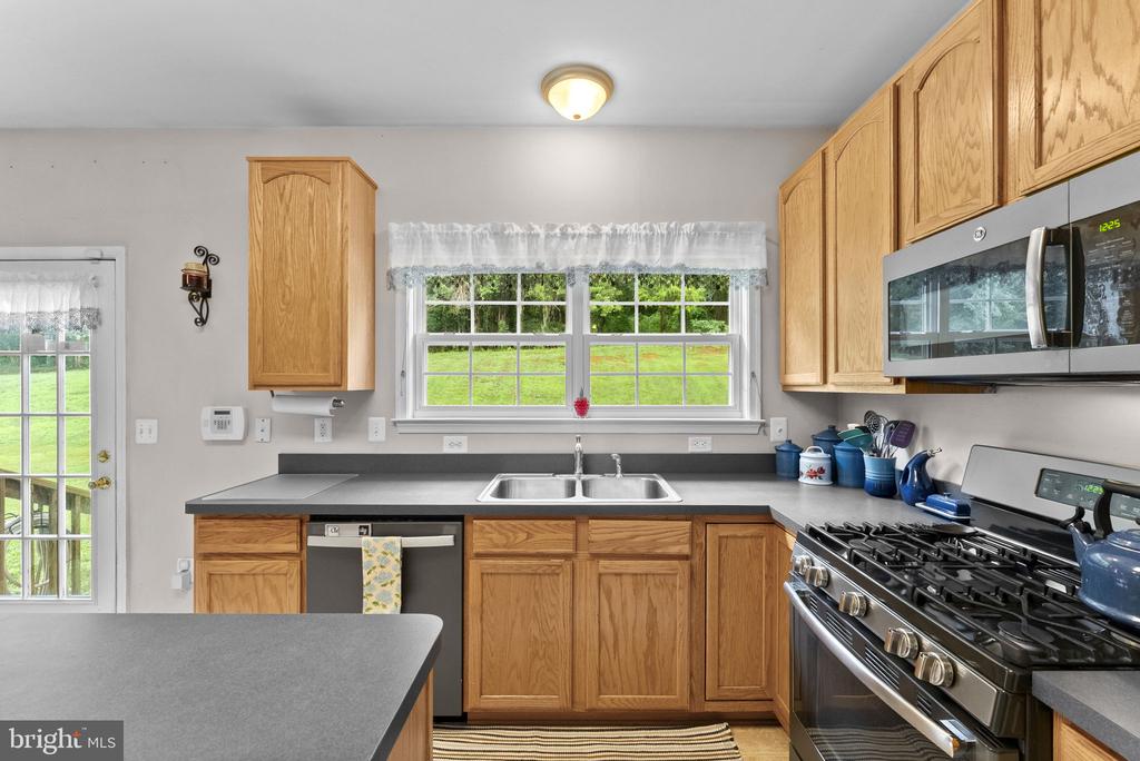 1085 VIRGINIA AVE, CULPEPER, Virginia 22701, 4 Bedrooms Bedrooms, ,3 BathroomsBathrooms,Residential,1085 VIRGINIA AVE,VACU2013888 MLS # VACU2013888 1085 VIRGINIA AVE, CULPEPER, Virginia 22701, 4 Bedrooms Bedrooms, ,3 BathroomsBathrooms,Residential,1085 VIRGINIA AVE,VACU2013888 MLS # VACU2013888