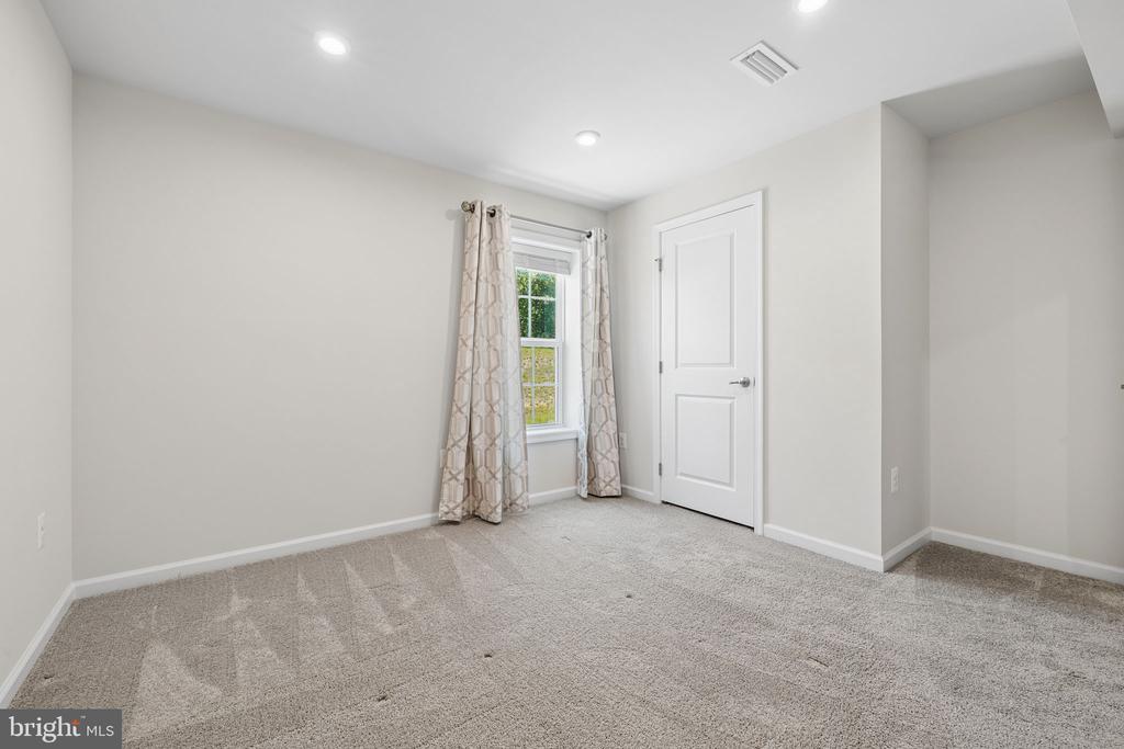 8905 MAPLE RUN DR, FREDERICKSBURG, Virginia 22407, 5 Bedrooms Bedrooms, ,4 BathroomsBathrooms,Residential,8905 MAPLE RUN DR,VASP2042948 MLS # VASP2042948 8905 MAPLE RUN DR, FREDERICKSBURG, Virginia 22407, 5 Bedrooms Bedrooms, ,4 BathroomsBathrooms,Residential,8905 MAPLE RUN DR,VASP2042948 MLS # VASP2042948