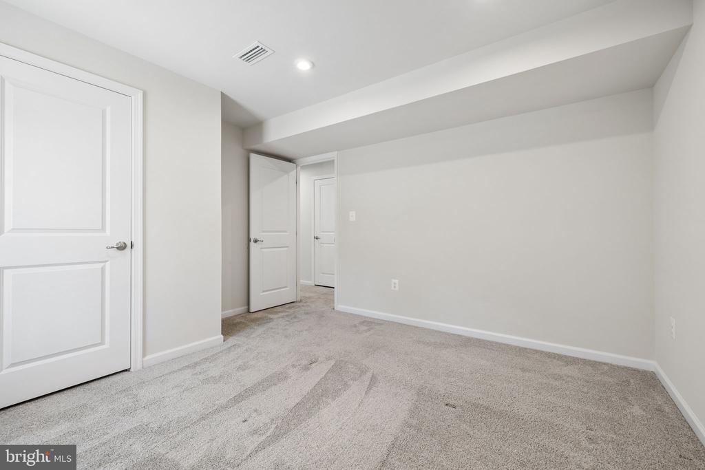 8905 MAPLE RUN DR, FREDERICKSBURG, Virginia 22407, 5 Bedrooms Bedrooms, ,4 BathroomsBathrooms,Residential,8905 MAPLE RUN DR,VASP2042948 MLS # VASP2042948 8905 MAPLE RUN DR, FREDERICKSBURG, Virginia 22407, 5 Bedrooms Bedrooms, ,4 BathroomsBathrooms,Residential,8905 MAPLE RUN DR,VASP2042948 MLS # VASP2042948