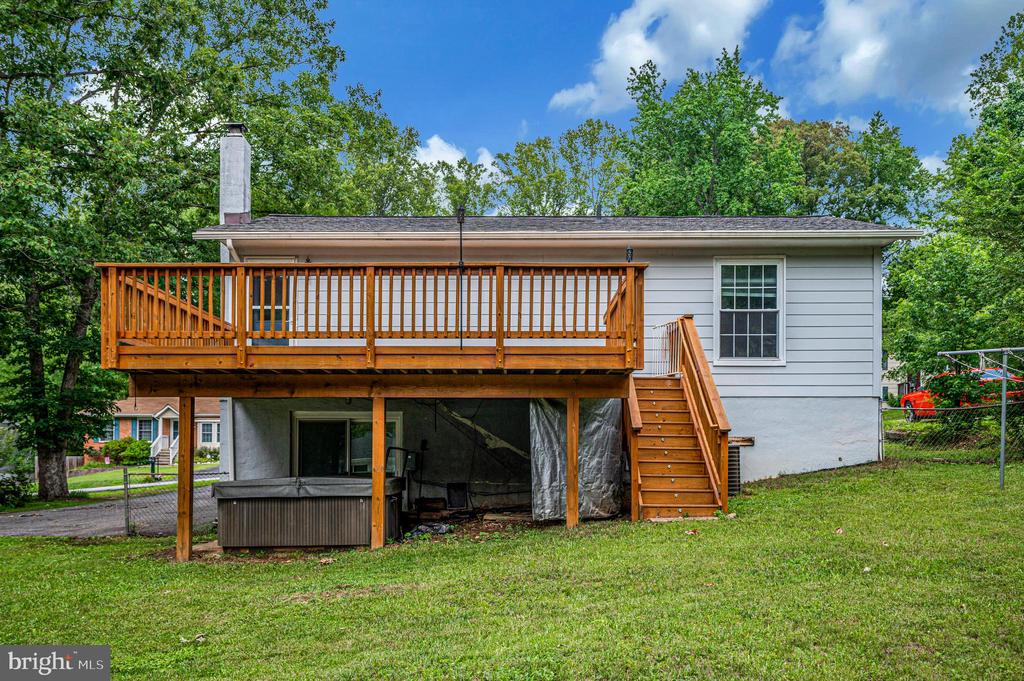 5526 CAROUSEL ST, FREDERICKSBURG, Virginia 22407, 4 Bedrooms Bedrooms, ,2 BathroomsBathrooms,Residential,5526 CAROUSEL ST,VASP2043284 MLS # VASP2043284