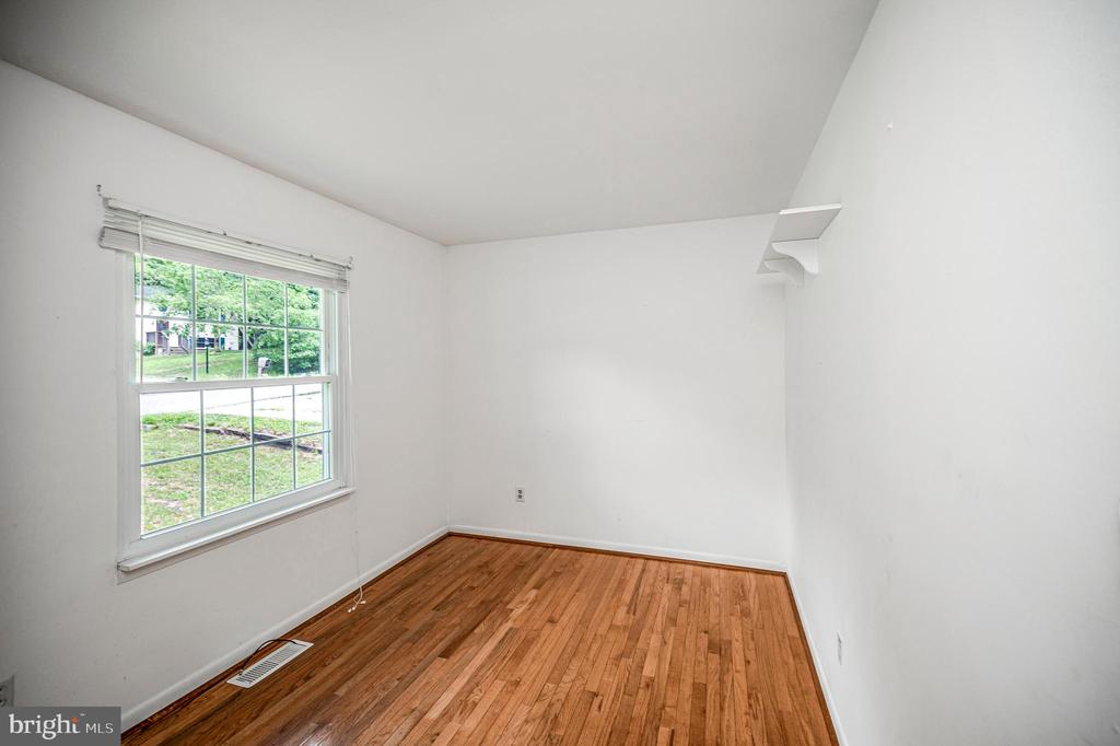 5526 CAROUSEL ST, FREDERICKSBURG, Virginia 22407, 4 Bedrooms Bedrooms, ,2 BathroomsBathrooms,Residential,5526 CAROUSEL ST,VASP2043284 MLS # VASP2043284