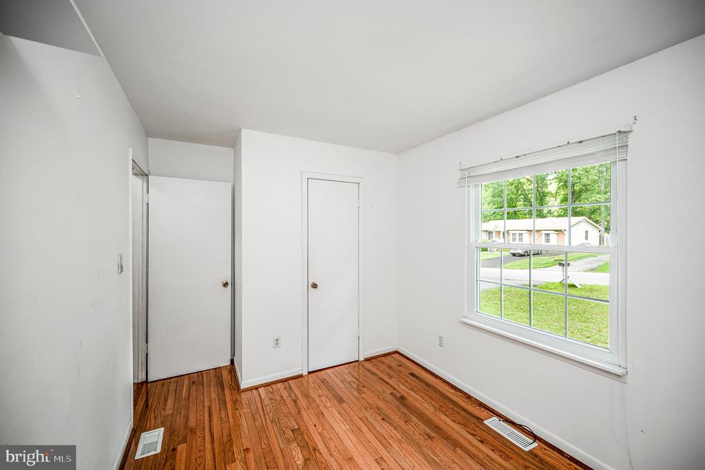 5526 CAROUSEL ST, FREDERICKSBURG, Virginia 22407, 4 Bedrooms Bedrooms, ,2 BathroomsBathrooms,Residential,5526 CAROUSEL ST,VASP2043284 MLS # VASP2043284