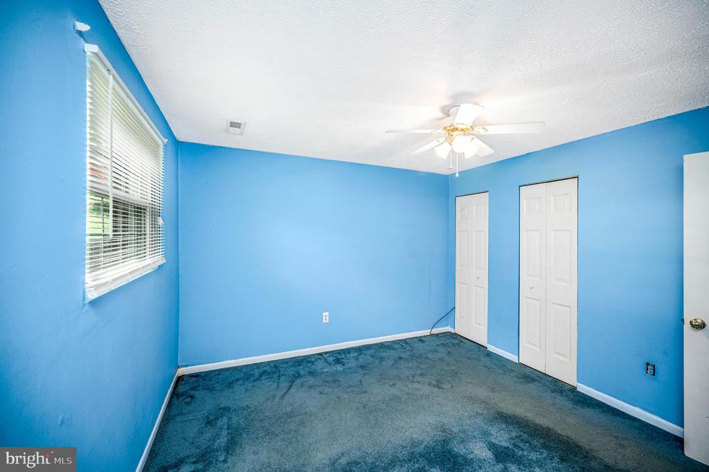 5526 CAROUSEL ST, FREDERICKSBURG, Virginia 22407, 4 Bedrooms Bedrooms, ,2 BathroomsBathrooms,Residential,5526 CAROUSEL ST,VASP2043284 MLS # VASP2043284