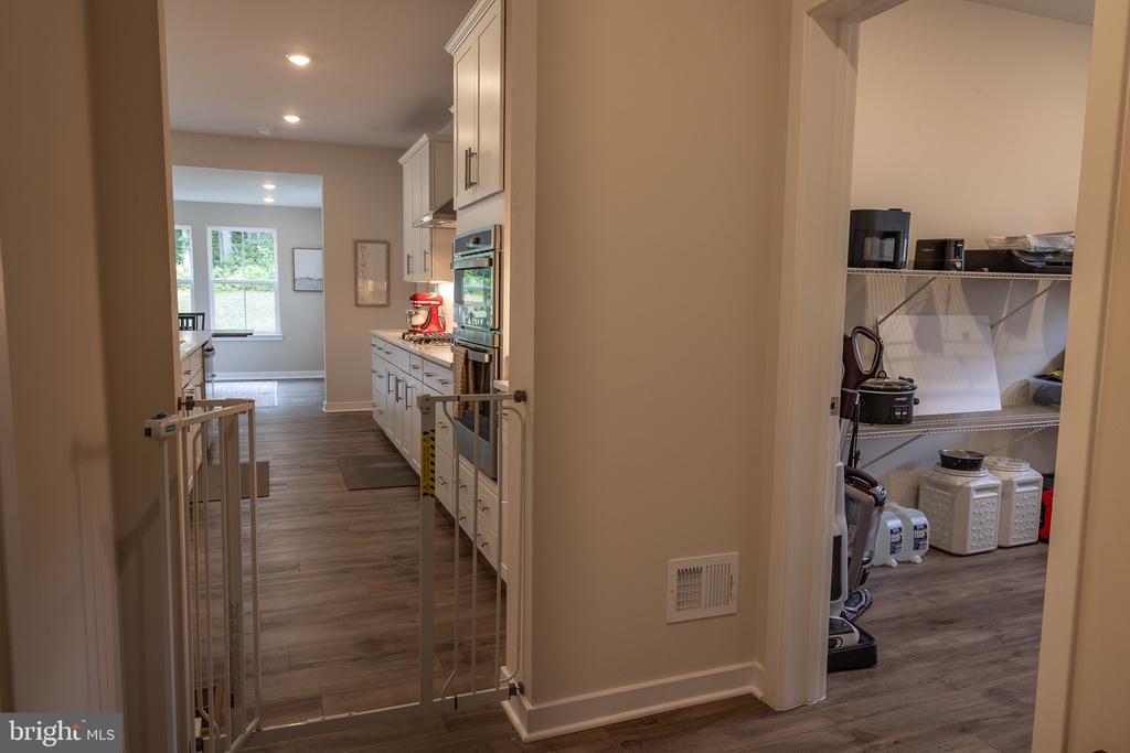 2375 HAWKSHILL DR, JEFFERSONTON, Virginia 22724, 6 Bedrooms Bedrooms, ,4 BathroomsBathrooms,Residential,2375 HAWKSHILL DR,VACU2014194 MLS # VACU2014194 2375 HAWKSHILL DR, JEFFERSONTON, Virginia 22724, 6 Bedrooms Bedrooms, ,4 BathroomsBathrooms,Residential,2375 HAWKSHILL DR,VACU2014194 MLS # VACU2014194