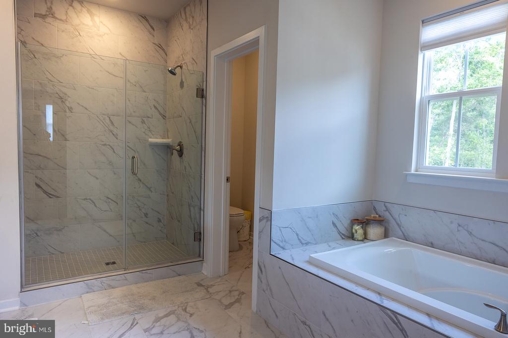2375 HAWKSHILL DR, JEFFERSONTON, Virginia 22724, 6 Bedrooms Bedrooms, ,4 BathroomsBathrooms,Residential,2375 HAWKSHILL DR,VACU2014194 MLS # VACU2014194 2375 HAWKSHILL DR, JEFFERSONTON, Virginia 22724, 6 Bedrooms Bedrooms, ,4 BathroomsBathrooms,Residential,2375 HAWKSHILL DR,VACU2014194 MLS # VACU2014194