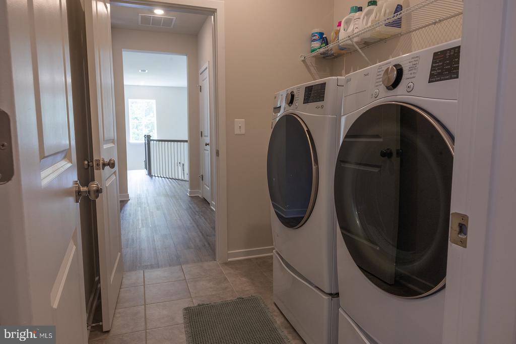 2375 HAWKSHILL DR, JEFFERSONTON, Virginia 22724, 6 Bedrooms Bedrooms, ,4 BathroomsBathrooms,Residential,2375 HAWKSHILL DR,VACU2014194 MLS # VACU2014194 2375 HAWKSHILL DR, JEFFERSONTON, Virginia 22724, 6 Bedrooms Bedrooms, ,4 BathroomsBathrooms,Residential,2375 HAWKSHILL DR,VACU2014194 MLS # VACU2014194
