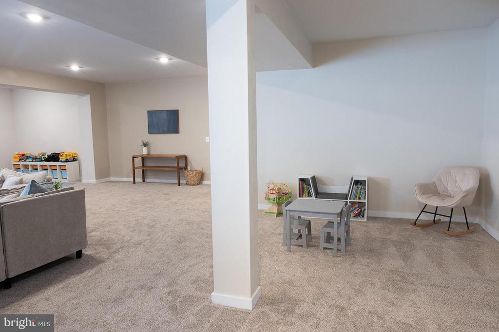 2375 HAWKSHILL DR, JEFFERSONTON, Virginia 22724, 6 Bedrooms Bedrooms, ,4 BathroomsBathrooms,Residential,2375 HAWKSHILL DR,VACU2014194 MLS # VACU2014194 2375 HAWKSHILL DR, JEFFERSONTON, Virginia 22724, 6 Bedrooms Bedrooms, ,4 BathroomsBathrooms,Residential,2375 HAWKSHILL DR,VACU2014194 MLS # VACU2014194