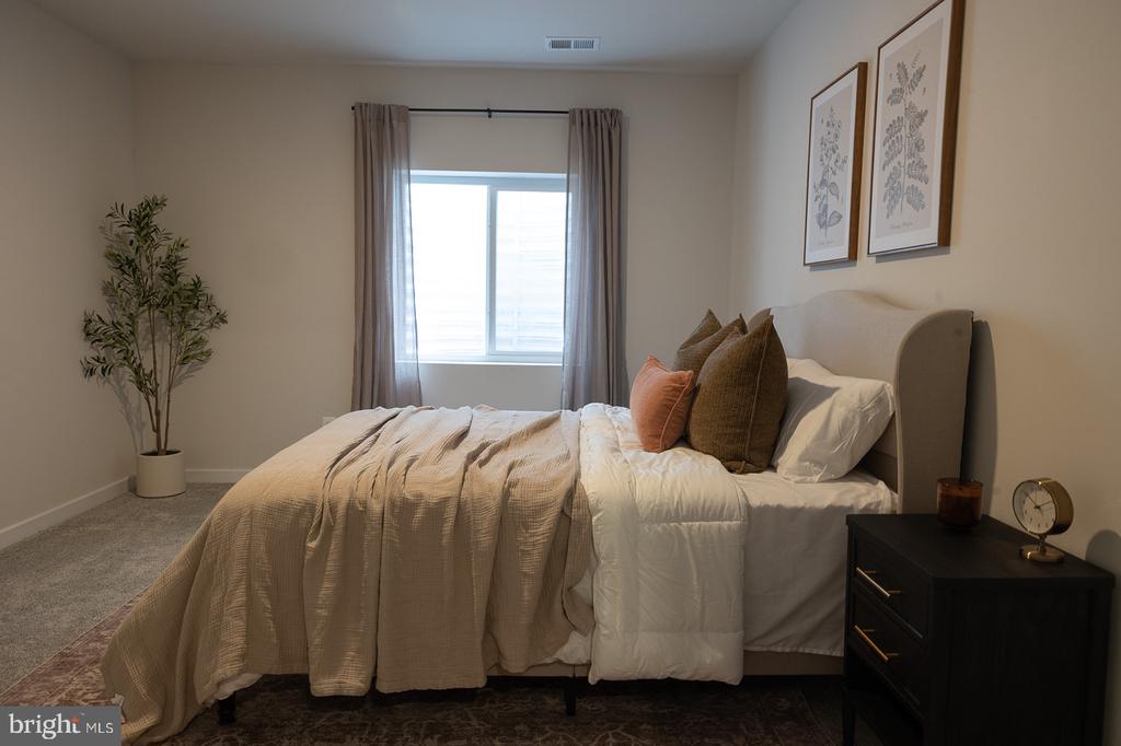2375 HAWKSHILL DR, JEFFERSONTON, Virginia 22724, 6 Bedrooms Bedrooms, ,4 BathroomsBathrooms,Residential,2375 HAWKSHILL DR,VACU2014194 MLS # VACU2014194 2375 HAWKSHILL DR, JEFFERSONTON, Virginia 22724, 6 Bedrooms Bedrooms, ,4 BathroomsBathrooms,Residential,2375 HAWKSHILL DR,VACU2014194 MLS # VACU2014194