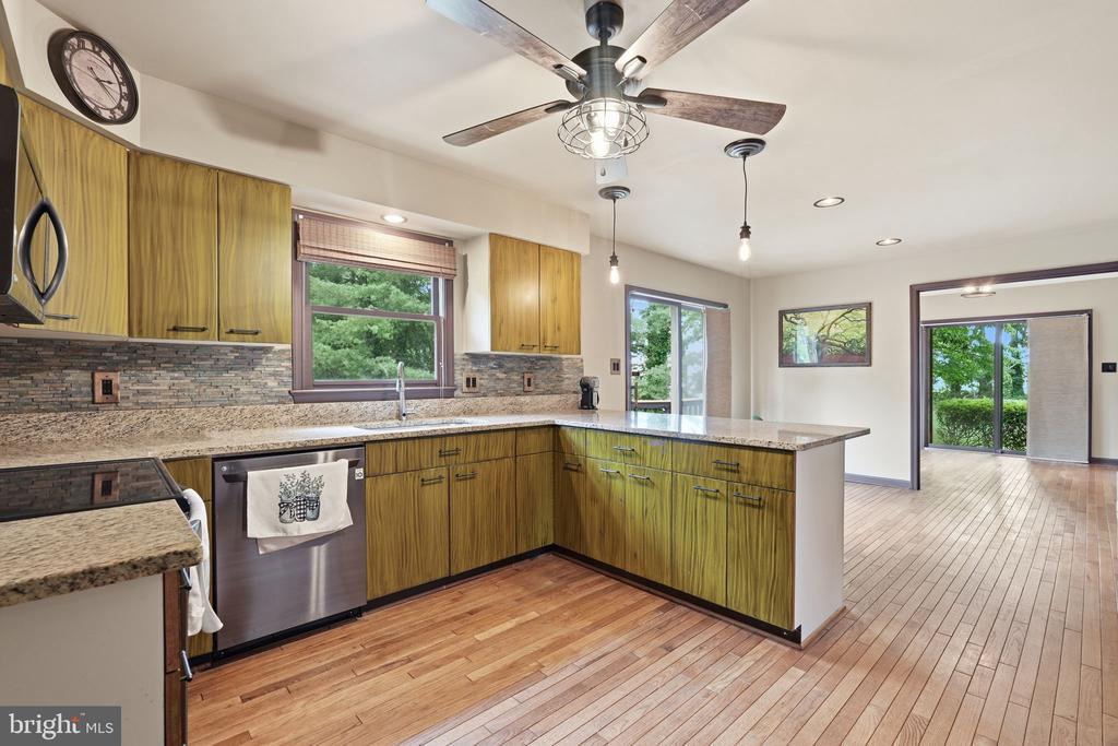 10414 SKYLINE AVE, MIDLAND, Virginia 22728, 3 Bedrooms Bedrooms, ,2 BathroomsBathrooms,Residential,10414 SKYLINE AVE,VAFQ2022908 MLS # VAFQ2022908 10414 SKYLINE AVE, MIDLAND, Virginia 22728, 3 Bedrooms Bedrooms, ,2 BathroomsBathrooms,Residential,10414 SKYLINE AVE,VAFQ2022908 MLS # VAFQ2022908