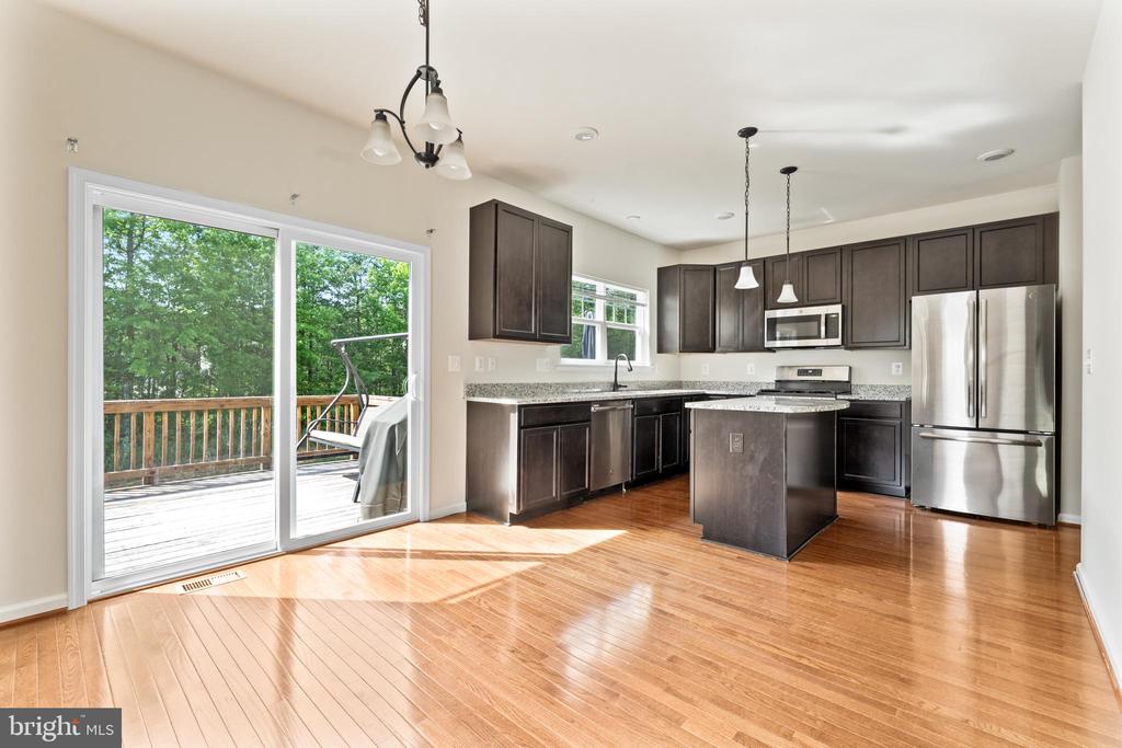 2420 DRAKE LN, FREDERICKSBURG, Virginia 22408, 4 Bedrooms Bedrooms, ,3 BathroomsBathrooms,Residential,2420 DRAKE LN,VASP2043432 MLS # VASP2043432