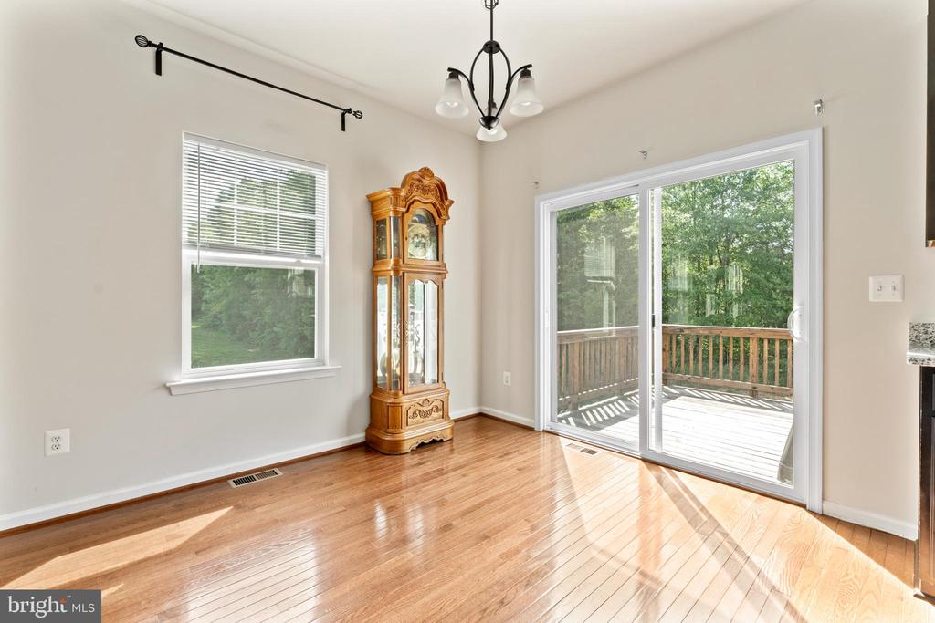 2420 DRAKE LN, FREDERICKSBURG, Virginia 22408, 4 Bedrooms Bedrooms, ,3 BathroomsBathrooms,Residential,2420 DRAKE LN,VASP2043432 MLS # VASP2043432