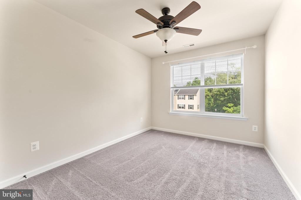 2420 DRAKE LN, FREDERICKSBURG, Virginia 22408, 4 Bedrooms Bedrooms, ,3 BathroomsBathrooms,Residential,2420 DRAKE LN,VASP2043432 MLS # VASP2043432