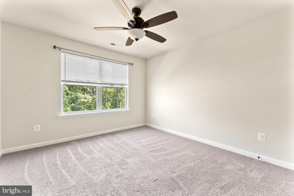 2420 DRAKE LN, FREDERICKSBURG, Virginia 22408, 4 Bedrooms Bedrooms, ,3 BathroomsBathrooms,Residential,2420 DRAKE LN,VASP2043432 MLS # VASP2043432