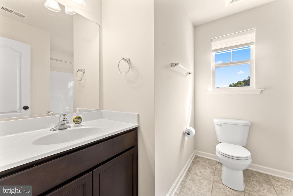 2420 DRAKE LN, FREDERICKSBURG, Virginia 22408, 4 Bedrooms Bedrooms, ,3 BathroomsBathrooms,Residential,2420 DRAKE LN,VASP2043432 MLS # VASP2043432