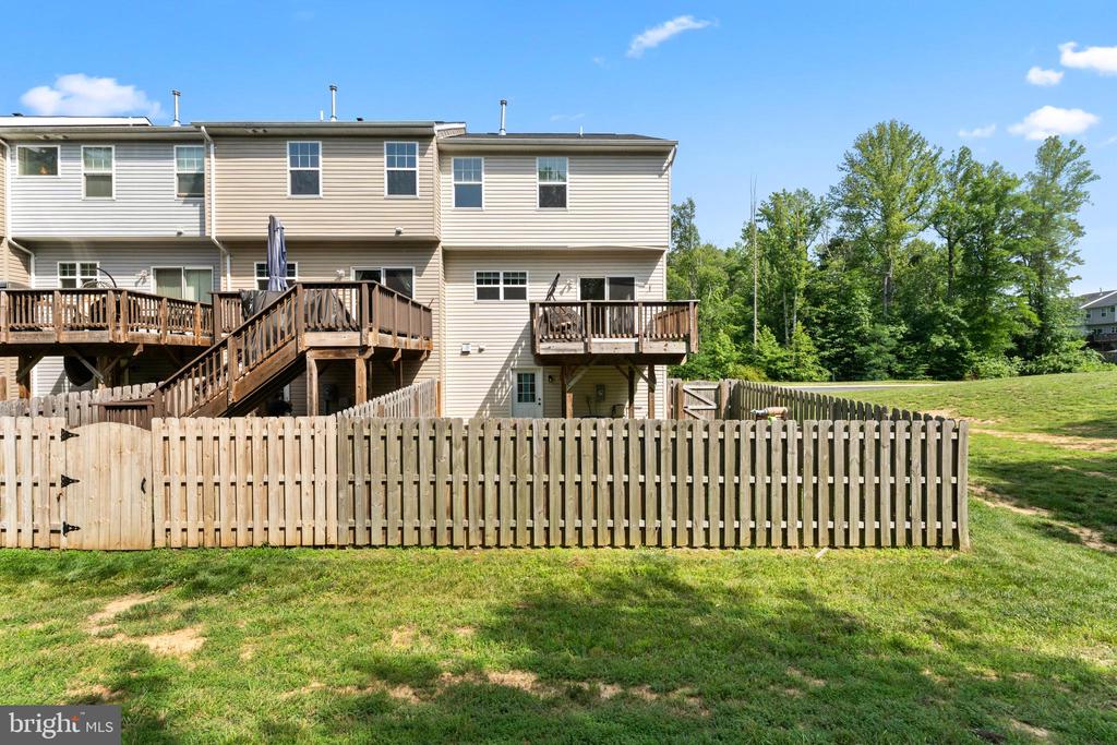 2420 DRAKE LN, FREDERICKSBURG, Virginia 22408, 4 Bedrooms Bedrooms, ,3 BathroomsBathrooms,Residential,2420 DRAKE LN,VASP2043432 MLS # VASP2043432