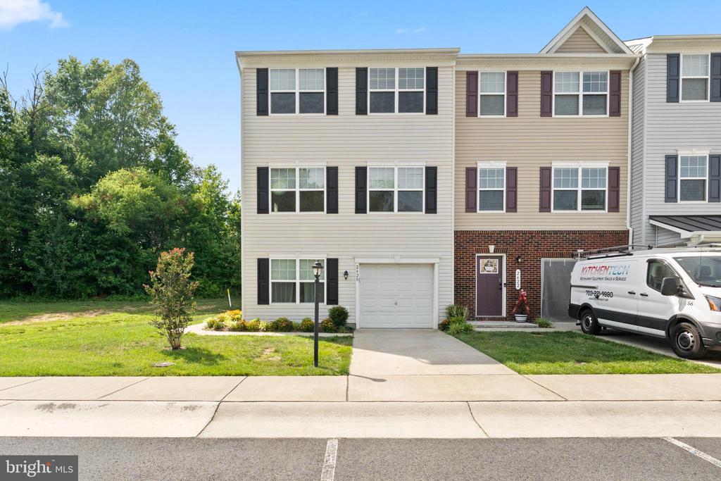 2420 DRAKE LN, FREDERICKSBURG, Virginia 22408, 4 Bedrooms Bedrooms, ,3 BathroomsBathrooms,Residential,2420 DRAKE LN,VASP2043432 MLS # VASP2043432
