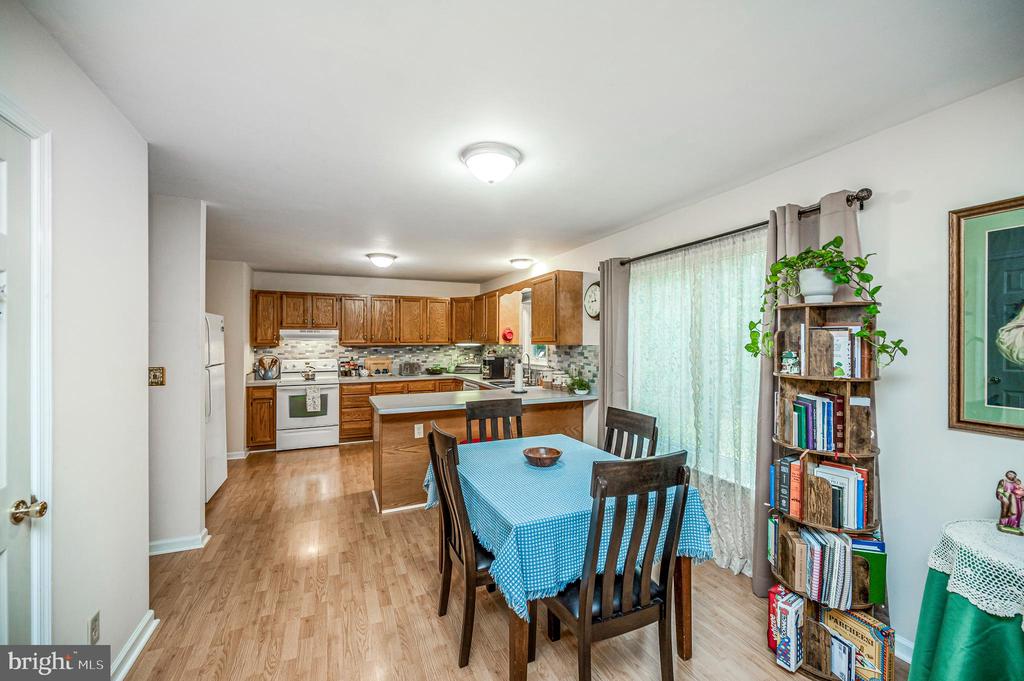 3913 LANCASTER RING RD, FREDERICKSBURG, Virginia 22408, 3 Bedrooms Bedrooms, ,2 BathroomsBathrooms,Residential,3913 LANCASTER RING RD,VASP2043500 MLS # VASP2043500 3913 LANCASTER RING RD, FREDERICKSBURG, Virginia 22408, 3 Bedrooms Bedrooms, ,2 BathroomsBathrooms,Residential,3913 LANCASTER RING RD,VASP2043500 MLS # VASP2043500