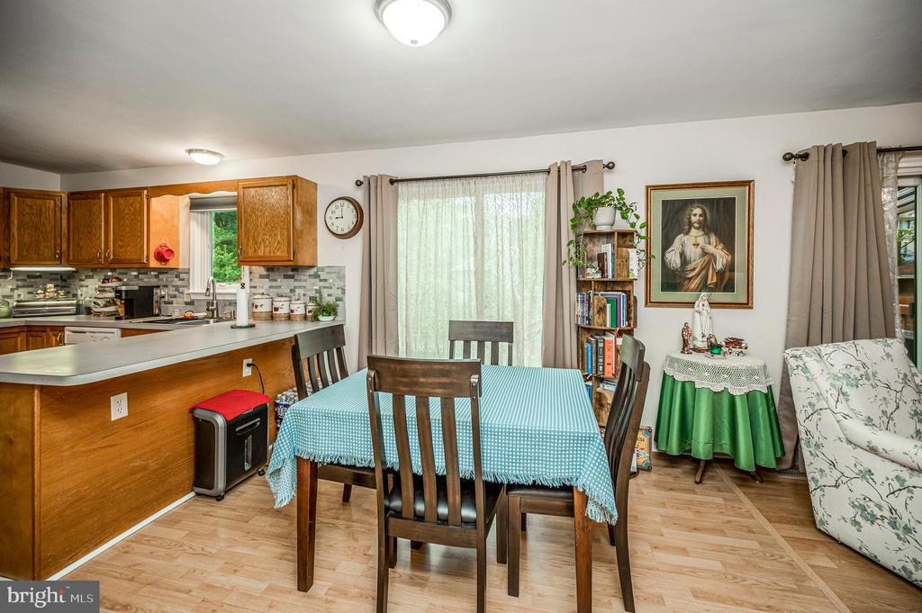 3913 LANCASTER RING RD, FREDERICKSBURG, Virginia 22408, 3 Bedrooms Bedrooms, ,2 BathroomsBathrooms,Residential,3913 LANCASTER RING RD,VASP2043500 MLS # VASP2043500 3913 LANCASTER RING RD, FREDERICKSBURG, Virginia 22408, 3 Bedrooms Bedrooms, ,2 BathroomsBathrooms,Residential,3913 LANCASTER RING RD,VASP2043500 MLS # VASP2043500