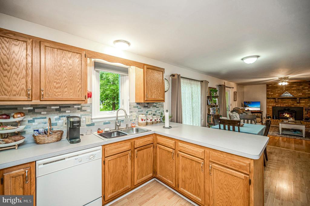 3913 LANCASTER RING RD, FREDERICKSBURG, Virginia 22408, 3 Bedrooms Bedrooms, ,2 BathroomsBathrooms,Residential,3913 LANCASTER RING RD,VASP2043500 MLS # VASP2043500 3913 LANCASTER RING RD, FREDERICKSBURG, Virginia 22408, 3 Bedrooms Bedrooms, ,2 BathroomsBathrooms,Residential,3913 LANCASTER RING RD,VASP2043500 MLS # VASP2043500
