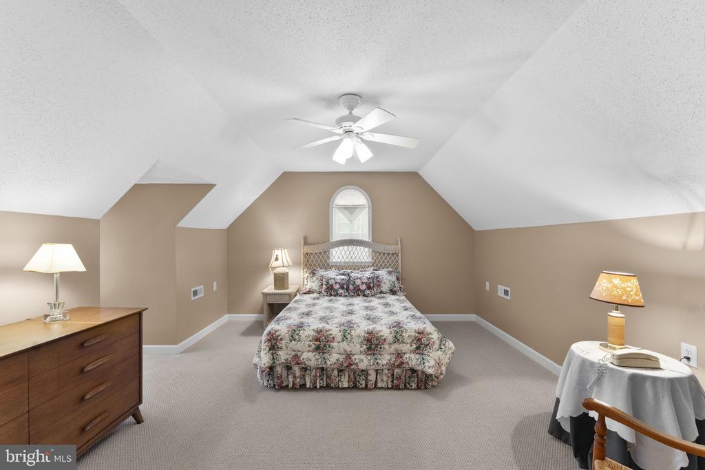 19067 BRANDY FIZZ CT, CULPEPER, Virginia 22701, 4 Bedrooms Bedrooms, ,4 BathroomsBathrooms,Residential,19067 BRANDY FIZZ CT,VACU2014296 MLS # VACU2014296