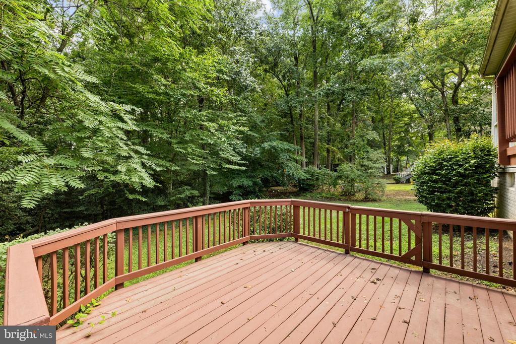 4112 MONTICELLO ST, FREDERICKSBURG, Virginia 22408, 4 Bedrooms Bedrooms, ,2 BathroomsBathrooms,Residential,4112 MONTICELLO ST,VASP2043510 MLS # VASP2043510