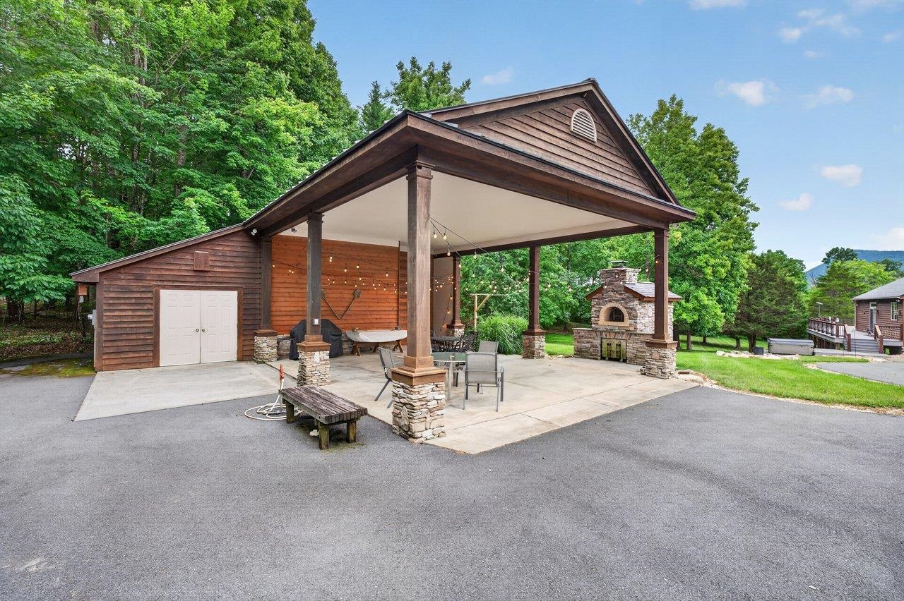 1380 BLOOMER SPRINGS RD, MCGAHEYSVILLE, Virginia 22840, 5 Bedrooms Bedrooms, ,4 BathroomsBathrooms,Residential,Bloomer Springs Retreat,1380 BLOOMER SPRINGS RD,679078 MLS # 679078 1380 BLOOMER SPRINGS RD, MCGAHEYSVILLE, Virginia 22840, 5 Bedrooms Bedrooms, ,4 BathroomsBathrooms,Residential,Bloomer Springs Retreat,1380 BLOOMER SPRINGS RD,679078 MLS # 679078