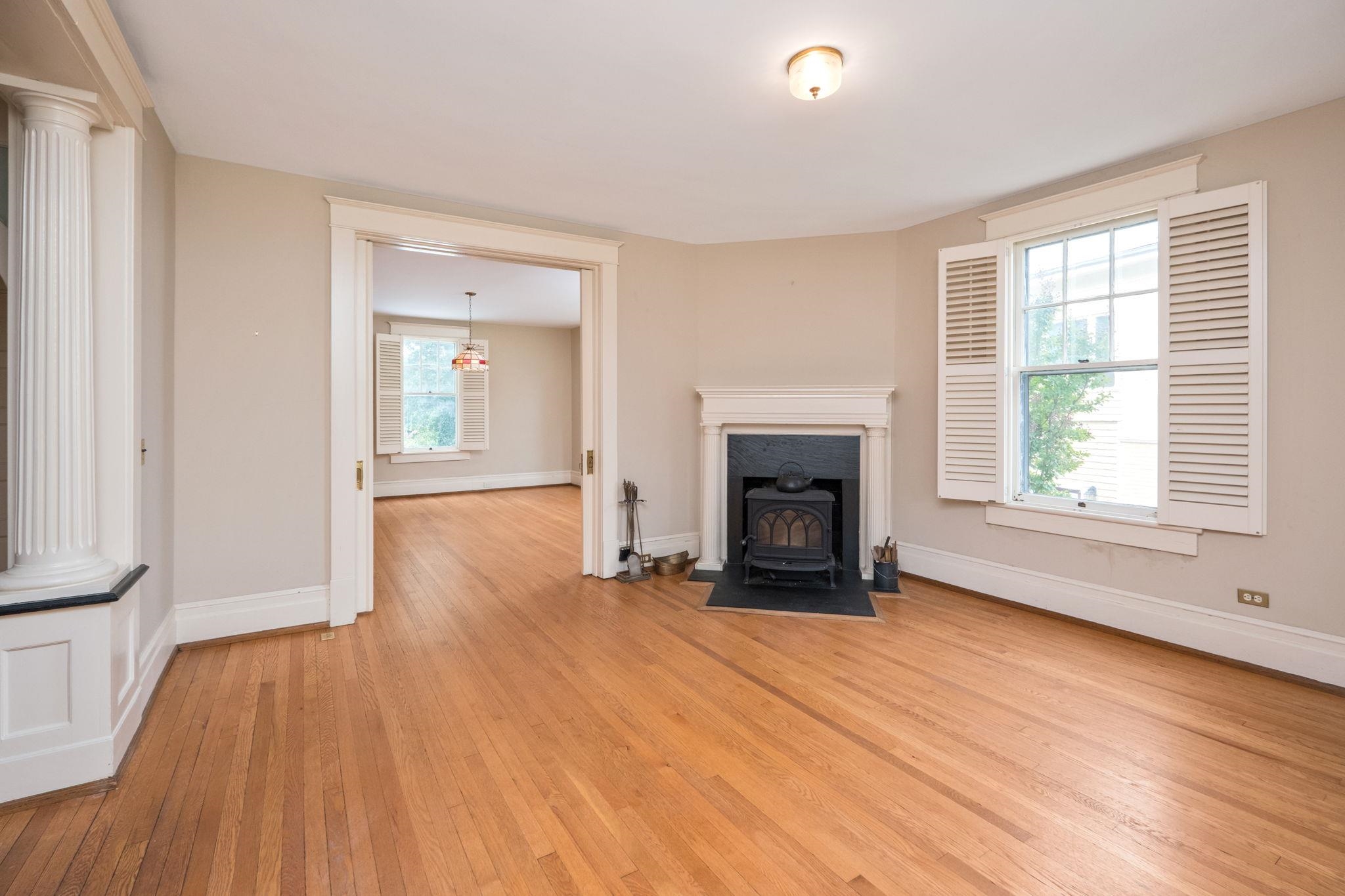 Yes, those pocket doors work Yes, those pocket doors work
