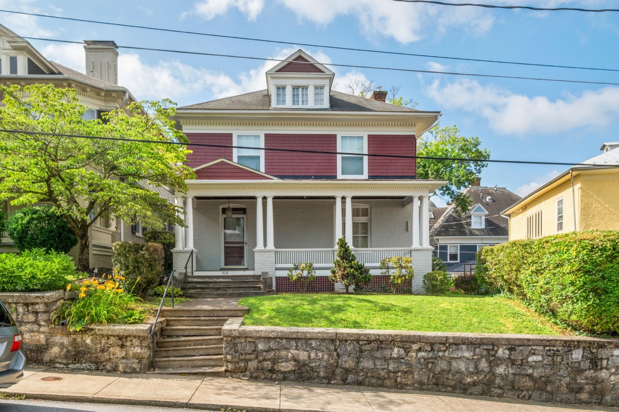 308 VINE ST, STAUNTON, Virginia 24401, 3 Bedrooms Bedrooms, ,1 BathroomBathrooms,Residential,308 VINE ST,679155 MLS # 679155 308 VINE ST, STAUNTON, Virginia 24401, 3 Bedrooms Bedrooms, ,1 BathroomBathrooms,Residential,308 VINE ST,679155 MLS # 679155