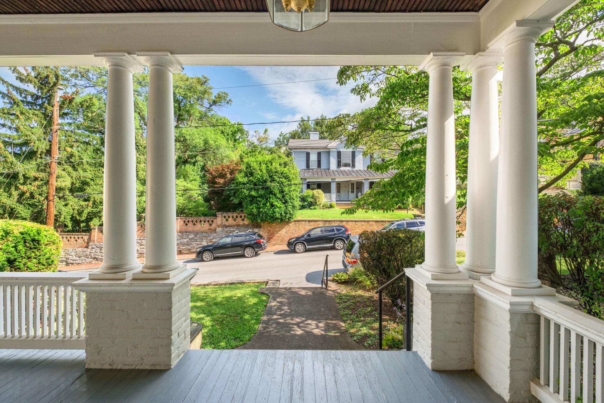 308 VINE ST, STAUNTON, Virginia 24401, 3 Bedrooms Bedrooms, ,1 BathroomBathrooms,Residential,308 VINE ST,679155 MLS # 679155 308 VINE ST, STAUNTON, Virginia 24401, 3 Bedrooms Bedrooms, ,1 BathroomBathrooms,Residential,308 VINE ST,679155 MLS # 679155