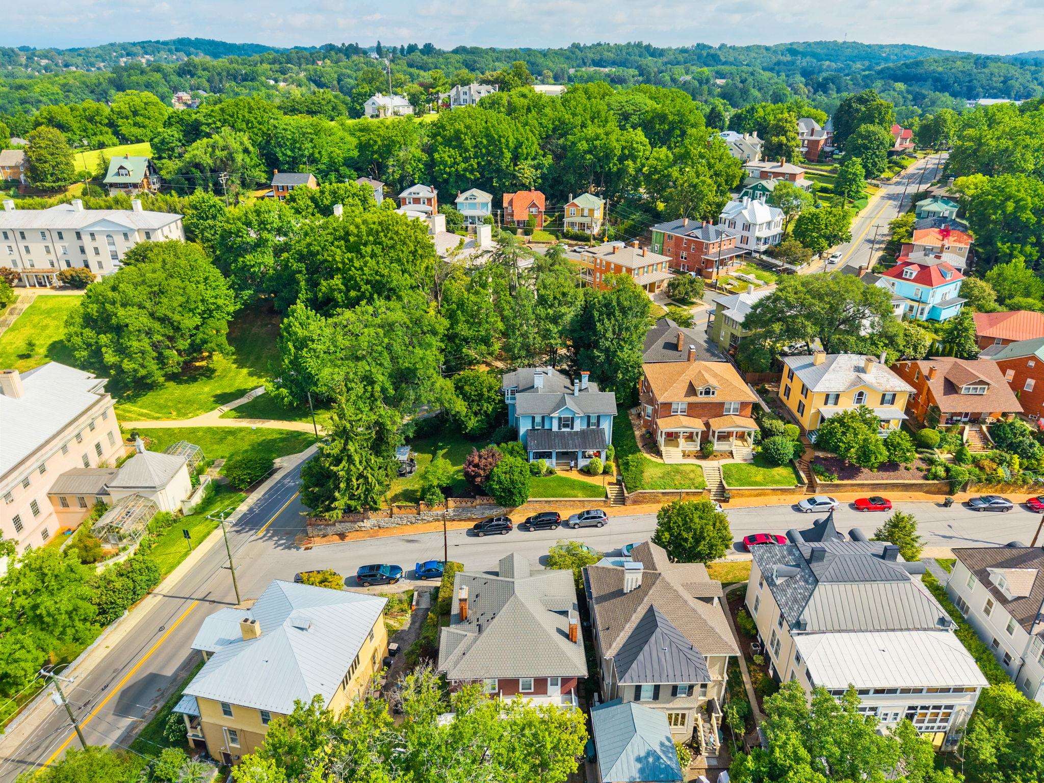 308 VINE ST, STAUNTON, Virginia 24401, 3 Bedrooms Bedrooms, ,1 BathroomBathrooms,Residential,308 VINE ST,679155 MLS # 679155 308 VINE ST, STAUNTON, Virginia 24401, 3 Bedrooms Bedrooms, ,1 BathroomBathrooms,Residential,308 VINE ST,679155 MLS # 679155